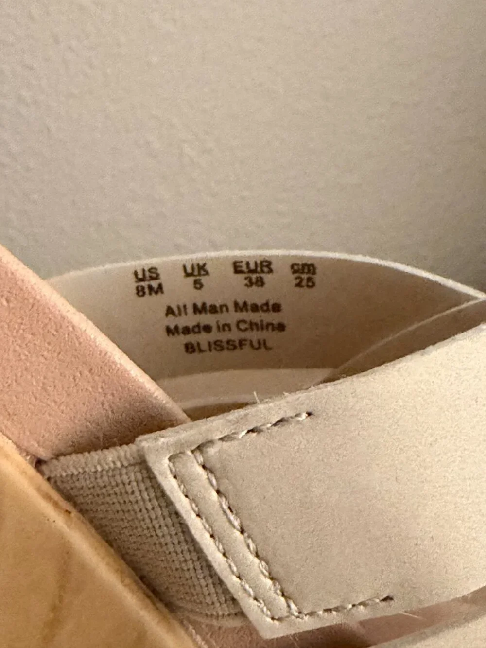 Dr. Scholls cream whitecap